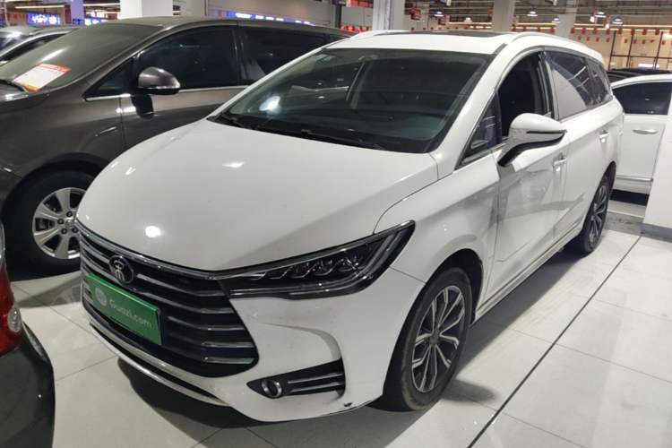 Used BYD Song MAX 2019 1.5T Automatic Smart Connect Ruiyi Sunroof Version 6 Seats China VI Standard