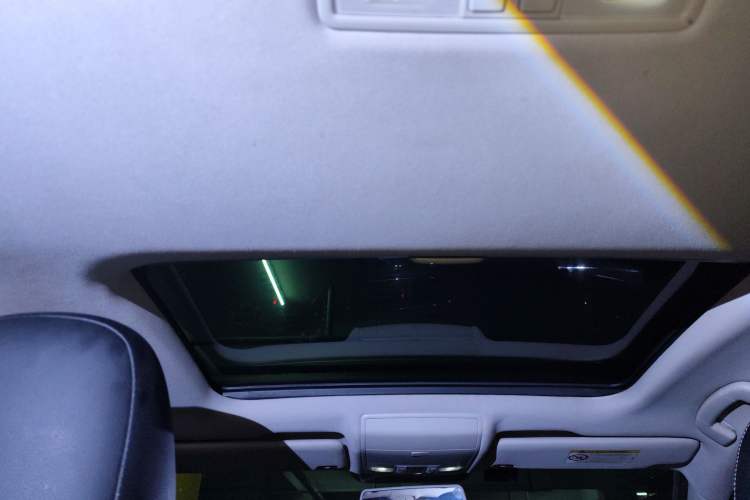 Used Volkswagen Lamando 2015 230TSI DSG Fashion Edition Headliner