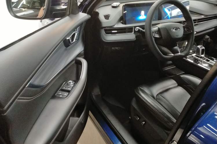 Used Chery Tiggo 8 PLUS 2021 290TGDI DCT Haoting Edition