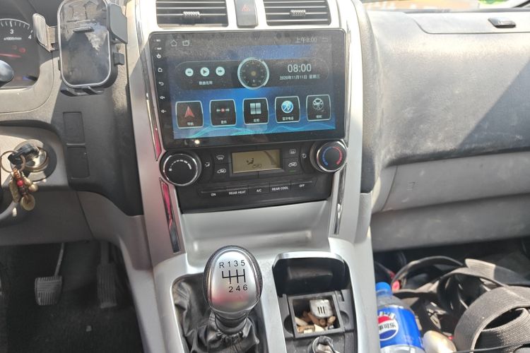 Used Foton Scenic G5 2022 2.0T Diesel Commercial Version Standard Window 5/6 Seats 4F20TC3 Audio And AC Panel