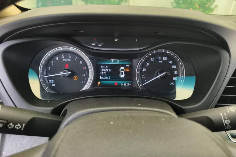 Used Buick GL6 2018 18T 6-Seater Luxury Model
