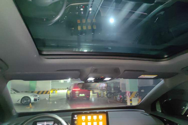 Used Volkswagen ID.4 CROZZ 2021 Long-Range PRO Two-Wheel Drive Version