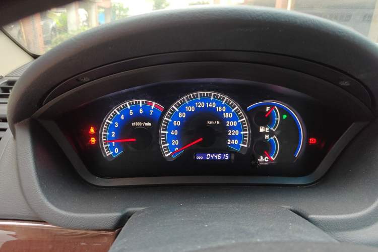 Used Mitsubishi Galant 2012 2.0L Elite Edition Instrument Cluster