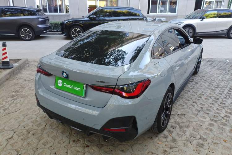 Used BMW i4 2022 eDrive40
