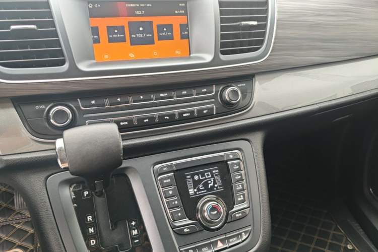 Used SAIC MAXUS G10 2018 PLUS 2.0T Automatic Smart Edition