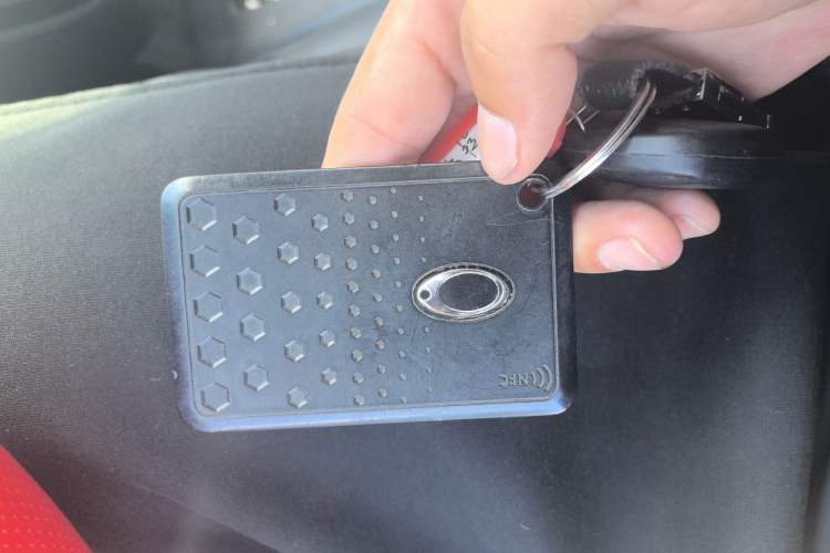 Used ORA iQ 2018 High-Range Version Smart Connectivity Model
