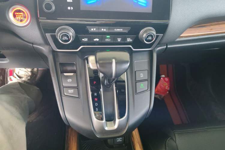 Used Honda CR-V 2017 240TURBO CVT Front-Wheel Drive Fashion Edition
