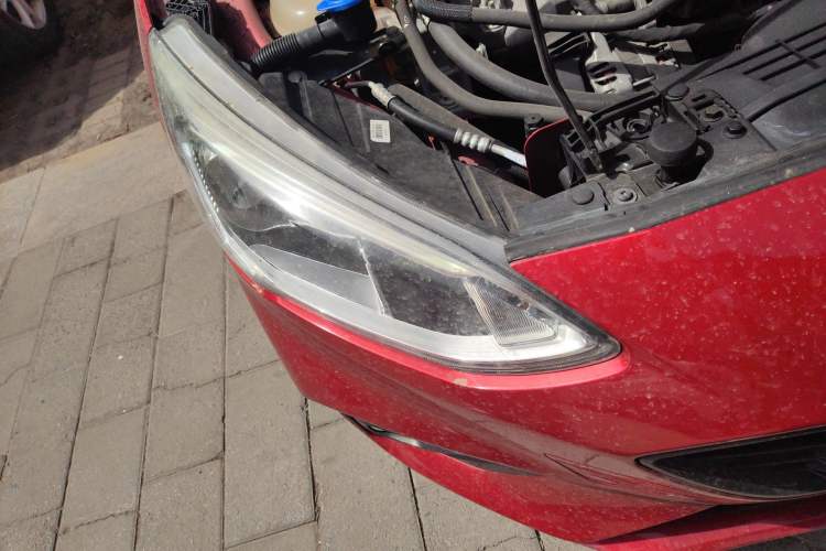 Used Ford Focus 2020 Sedan EcoBoost 180 Automatic Trend Edition Right Front Headlight