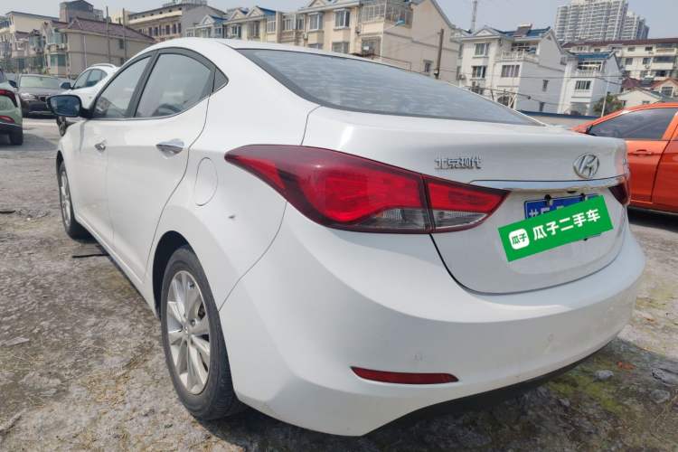 Used Hyundai Elantra (5th Generation / Langdong) 2016 1.6L Automatic Prestige Model
