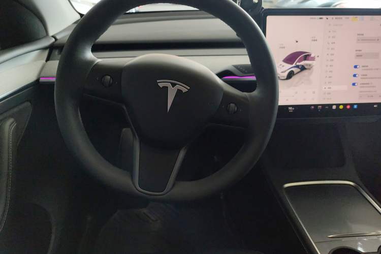 Used Tesla Model Y 2024 Rear-Wheel-Drive Version
