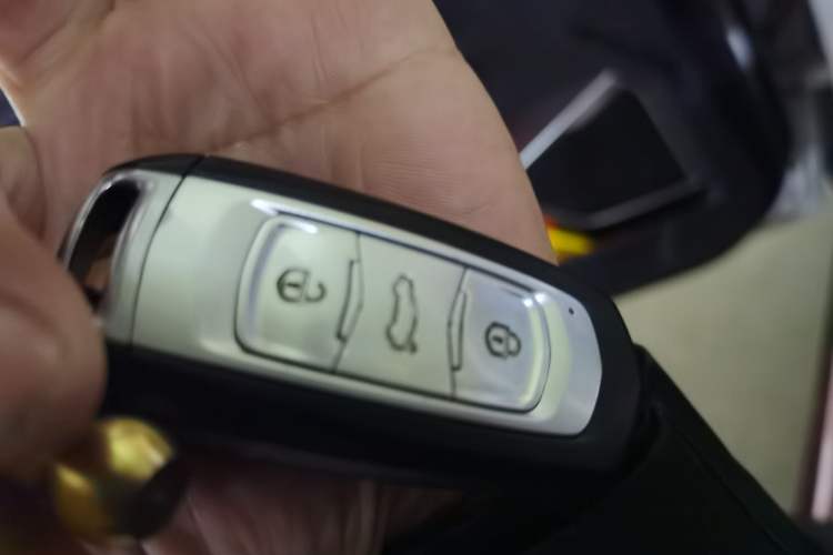 Used Geely Auto Emgrand X7 Sport 2016 1.8TD Automatic Smart Model
