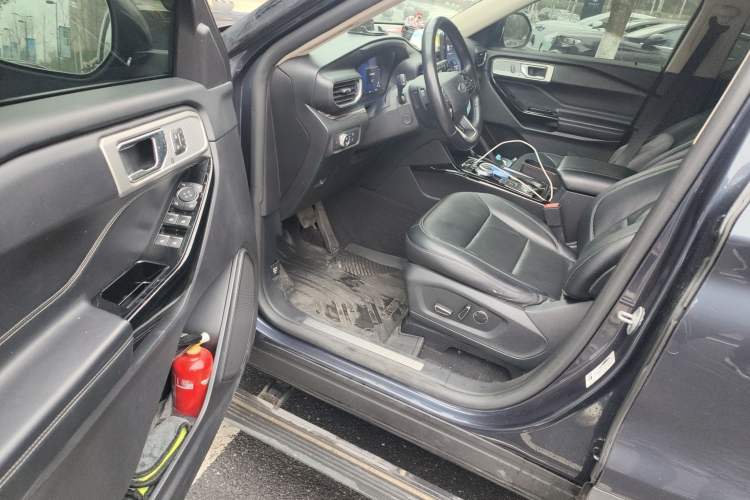 Used Ford Explorer 2020 EcoBoost 285 4x4 Titanium Edition 6 Seats