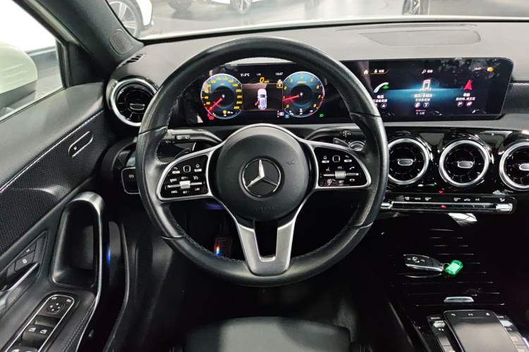 Used Mercedes-Benz A-Class 2022 A 200 Dynamic Edition Steering Wheel