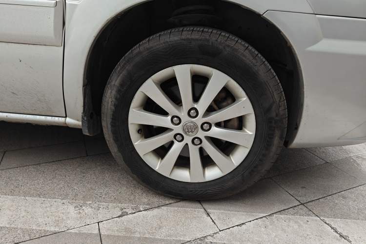 Used Buick GL8 2011 2.4L CT Comfort Edition