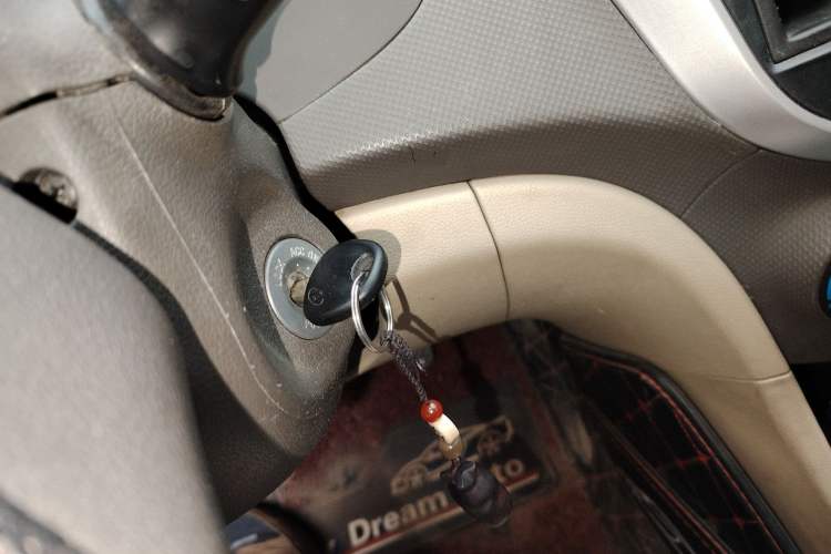 Used Hyundai Verna (older generation) 2010 Sedan 1.4L Manual Comfort GS
