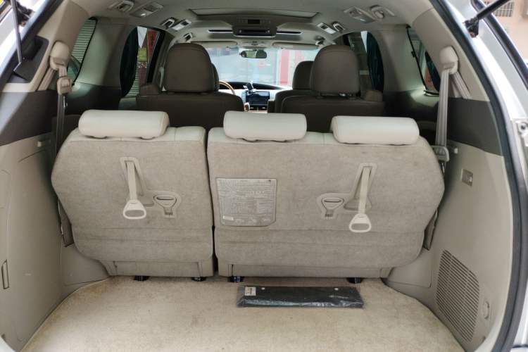 Used Toyota Previa 2012 2.4L 7-Seater Luxury Edition