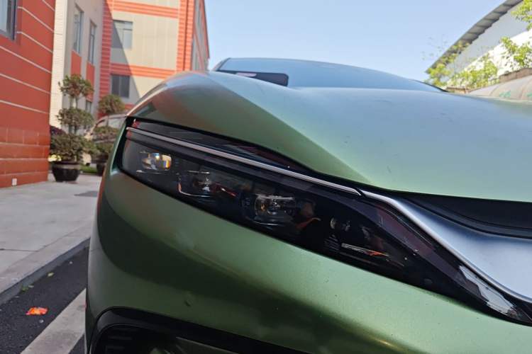 Used BYD Han 2022 EV Genesis Edition 715KM Front-Wheel-Drive Prestige Model Exterior 6