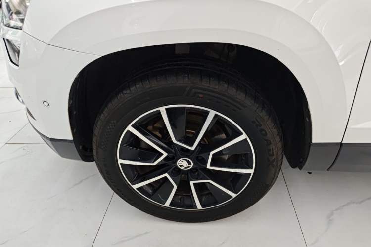 Used Skoda Karoq 2019 TSI280 Smart Drive Deluxe Edition China VI Standard Left Front Wheel Hub