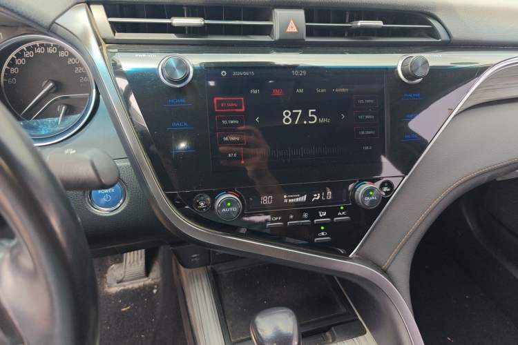 Used Toyota Camry 2019 Dual-Engine 2.5 HG Luxury Edition China VI Standard Audio And AC Panel