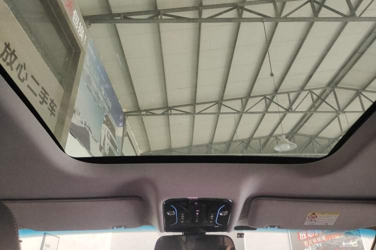 Used JETOUR X95 2023 Revised 1.6T DCT Ultimate Edition 7 Seats Headliner