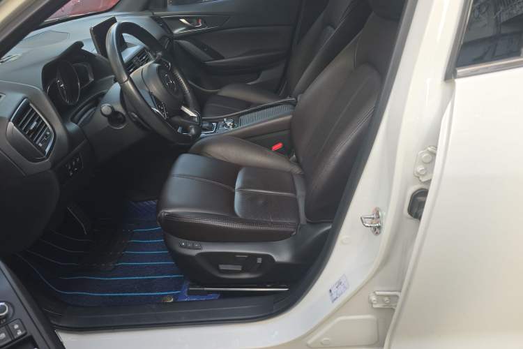 Used Mazda CX-4 2021 2.5L Automatic All-Wheel Drive Blue Sky Passion Edition