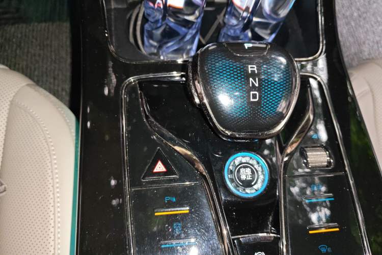 Used BYD Han 2024 EV Glory Edition 605KM Front-Wheel-Drive Premium Model