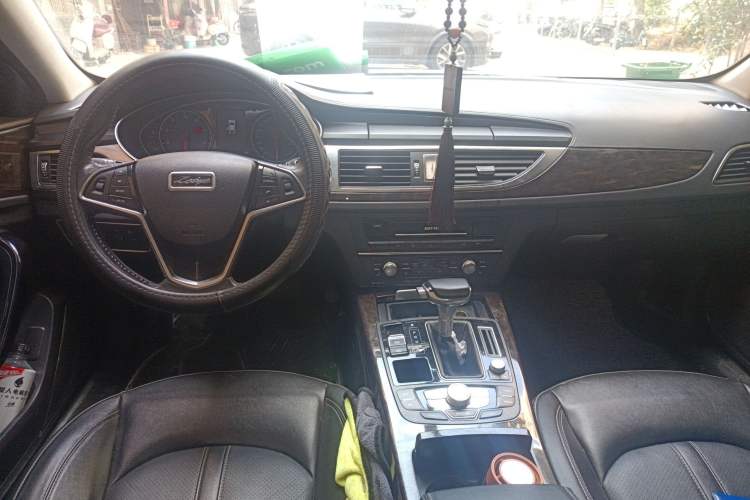 Used Zotye Z700 2018 Z700H 1.8T DCT Luxury Edition
