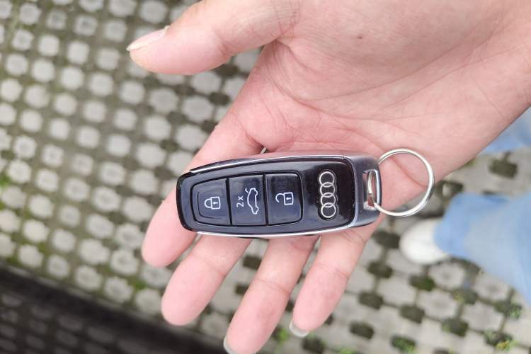 Used Audi A6L 2024 45 TFSI Prestige Elegant Edition Vehicle Key