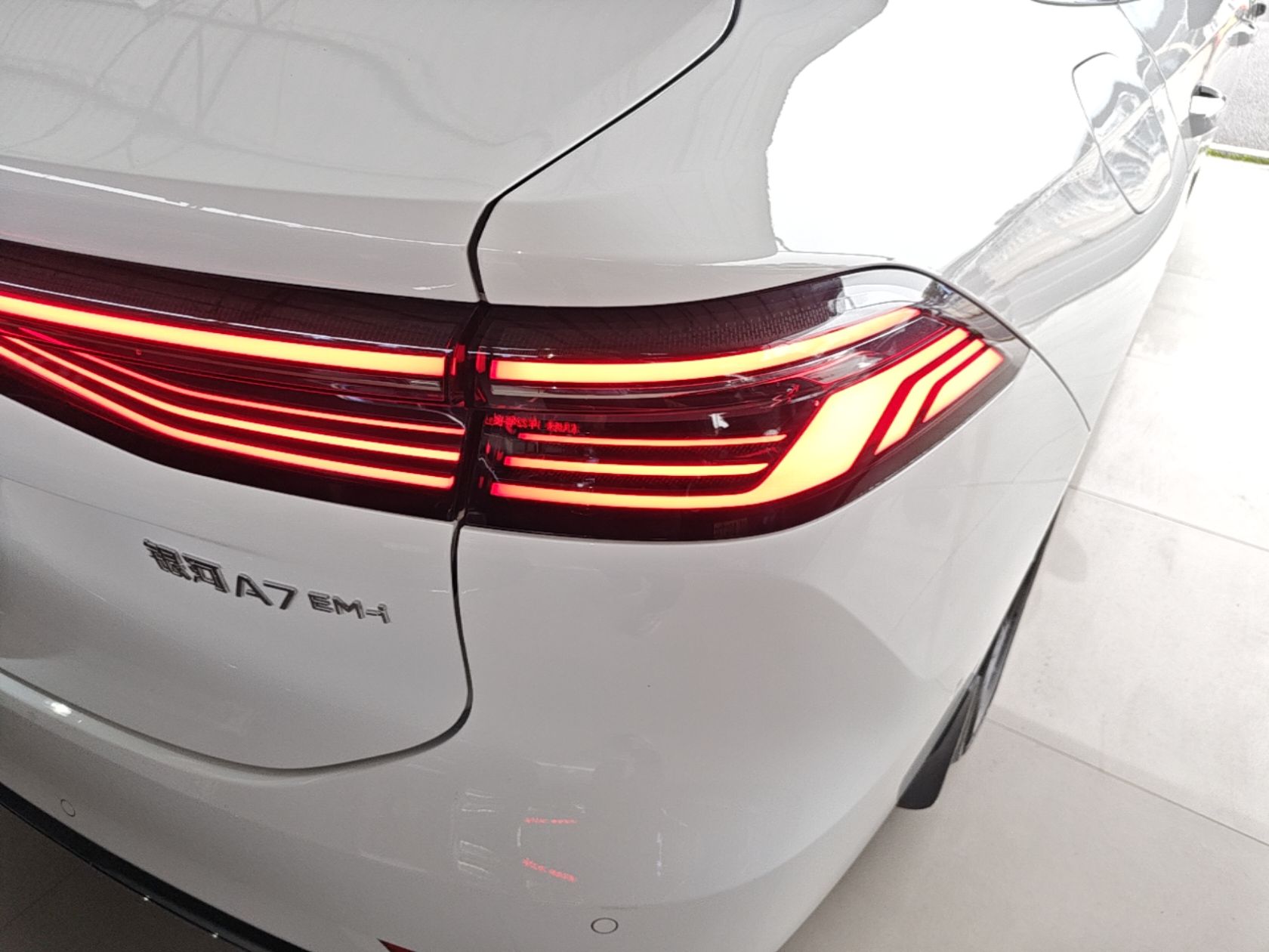 Geely Galaxy A7 2025 Model EM-i 150km Long-Distance Edition — снимка 9