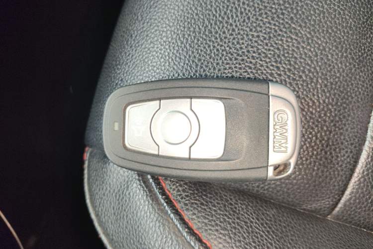 Used Haval H6 2013 Upgraded Model 1.5T Manual Two-Wheel Drive Elite Version Vehicle Key