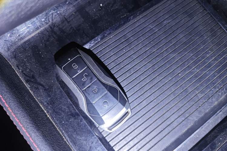 Used BYD Tang New Energy 2019 EV600D Four-Wheel Drive Smart Connectivity Leading Model Vehicle Key