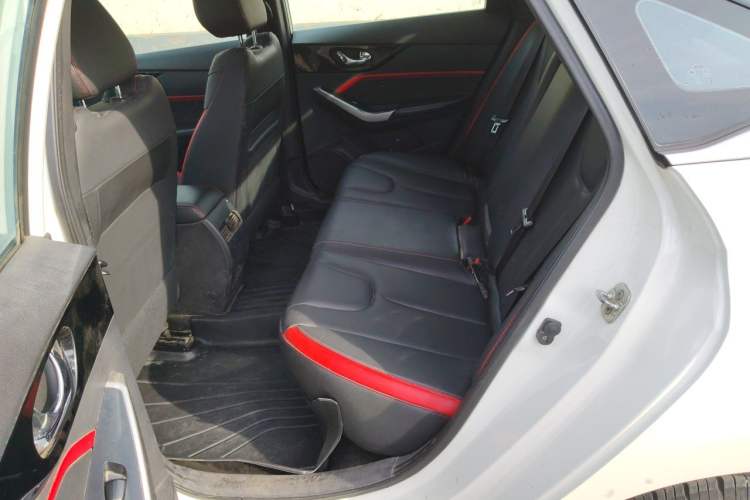 Used Venucia D60 2019 1.6L XL CVT Smart Connect Elite Edition
