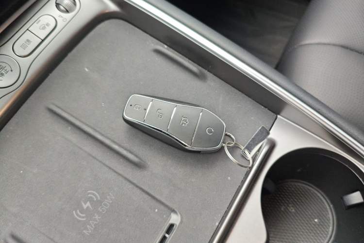 Used BYD Sealion 05 EV 2025 430 km Smart Cruise Version Vehicle Key