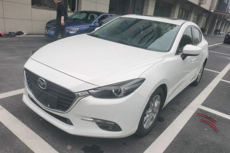 Used Mazda 3 Axela 2017 Sedan 1.5L Automatic Luxury Model Emission Standard China V