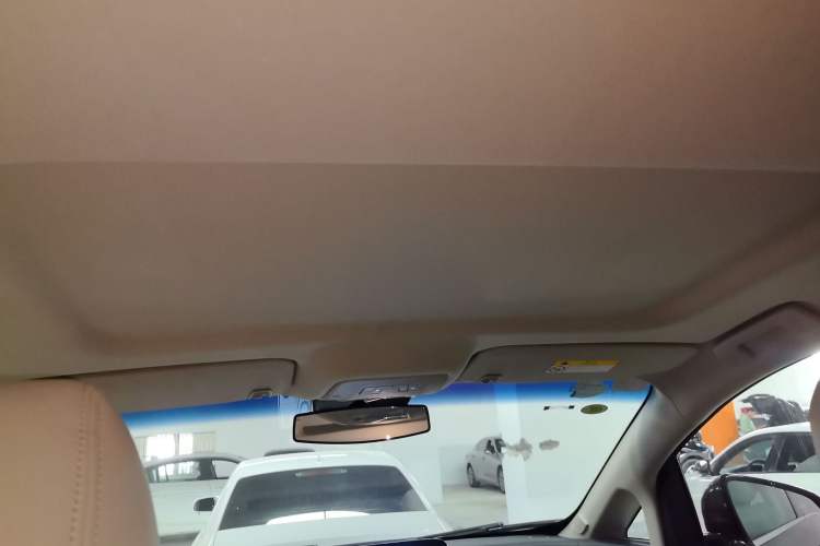 Used Buick GL8 2021 Land Cruiser Executive Class 652T Comfort Model