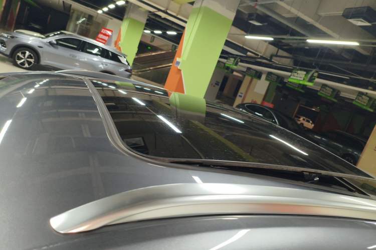 Used BYD Song PLUS New Energy 2025 DM-i 112KM Prestige Model Roof