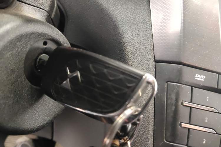 Used DS 5LS 2014 1.6T Elegant Version THP160