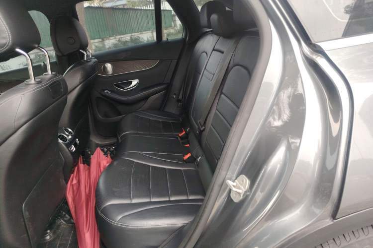 Used Mercedes-Benz GLC 2016 GLC 300 4MATIC Dynamic Model
