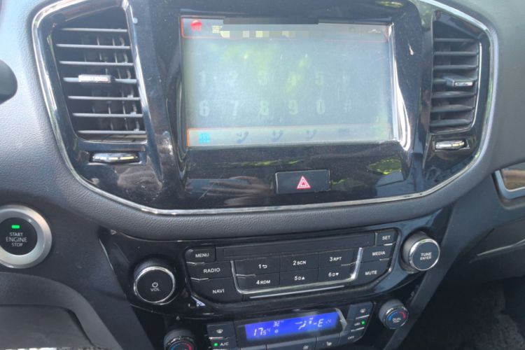 Used Geely Auto GX7 2014 2.0L Automatic Prestige Edition Audio And AC Panel