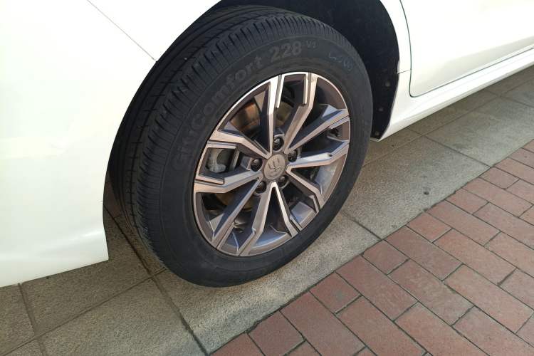 Used BYD Song MAX 2019 1.5T Automatic Smart Connect ZhiLian RuiDong 6 Seats China VI Standard