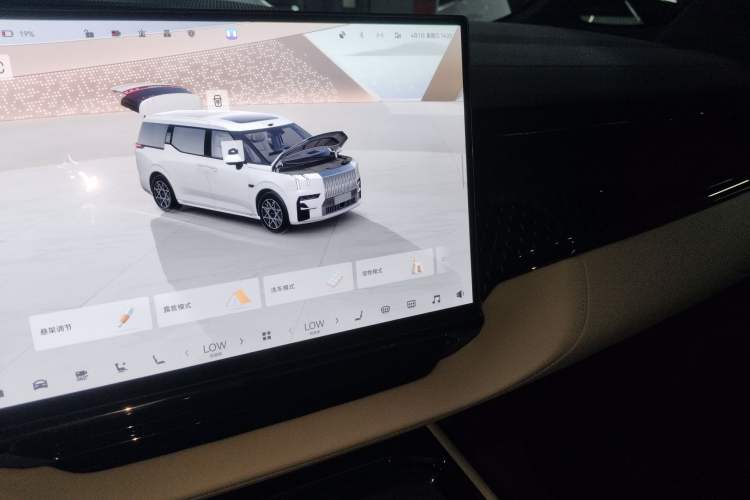 Used Zeekr 009 2024 Six-Seat Executive Version 4WD 108 kWh