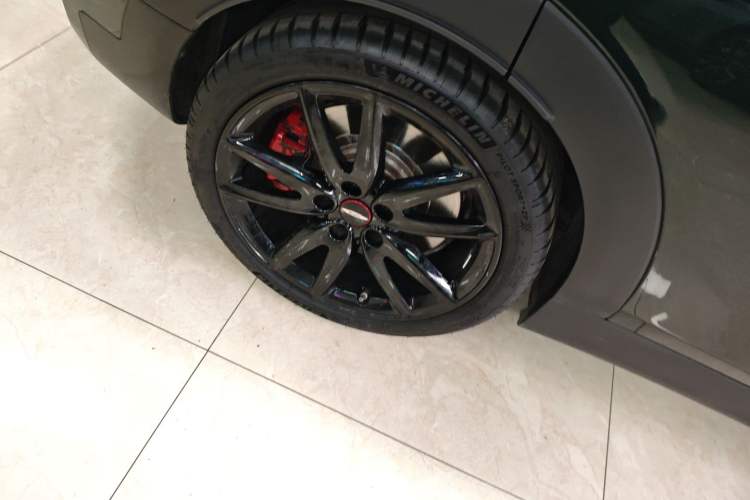 Used MINI JCW CLUBMAN 2021 2.0T JOHN COOPER WORKS ALL-IN Right Rear Wheel Hub