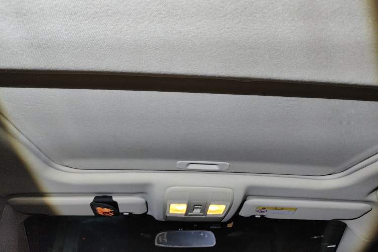 Used Mazda 3 Axela 2017 Sedan 1.5L Automatic Luxury Model China VI Standard