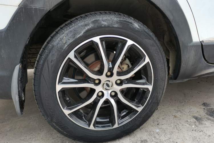 Used FORTHING SX6 2016 1.6L CVT Luxury Model Right Rear Wheel Hub