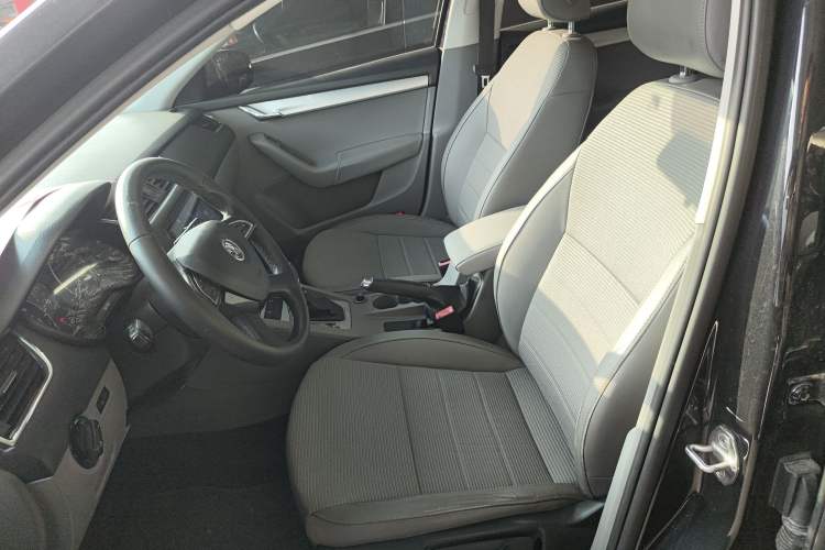 Used Skoda Octavia 2015 1.6L Automatic Yijie Edition