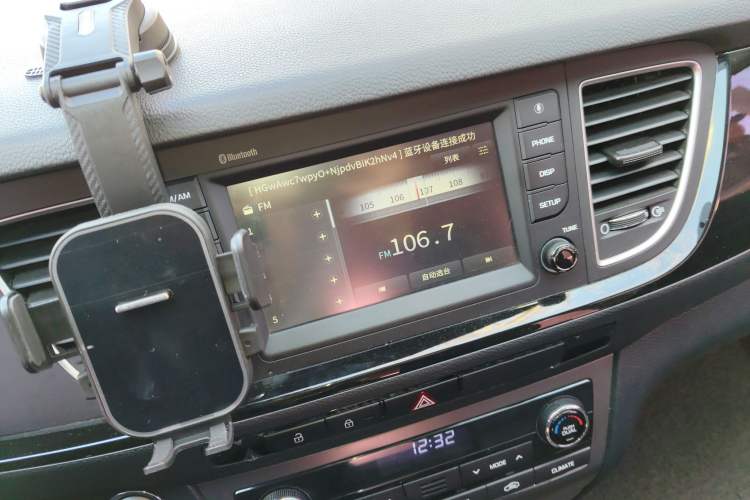 Used Hyundai Mistra 2016 1.8L Automatic Smart GLS Audio And AC Panel