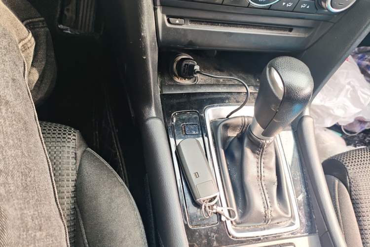 Used Mazda 3 Axela 2017 Sedan 1.5L Automatic Luxury Model Emission Standard China V Gear Lever