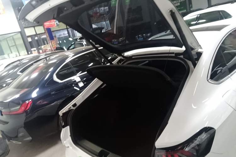Used Volkswagen Lamando 2022 Lavida L 280TSI DSG Cool & Spicy Edition
