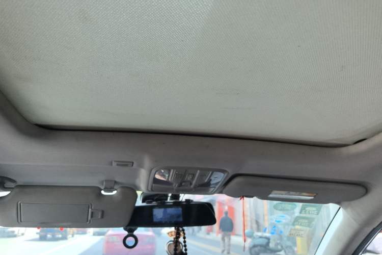 Used Haval H6 Coupe 2015 Blue-Label Facelift 2.0T Manual Two-Wheel Drive Urban Version
