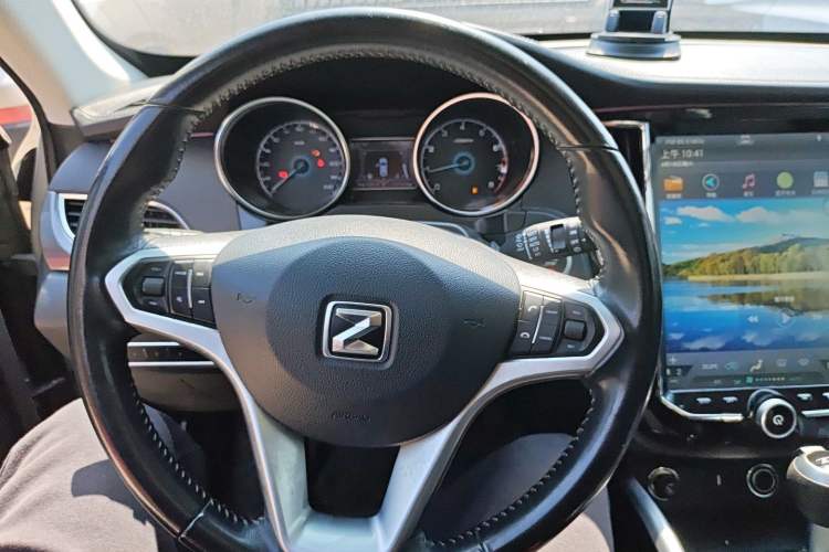 Used Zotye SR7 2017 1.5T CVT Cube Dream Edition